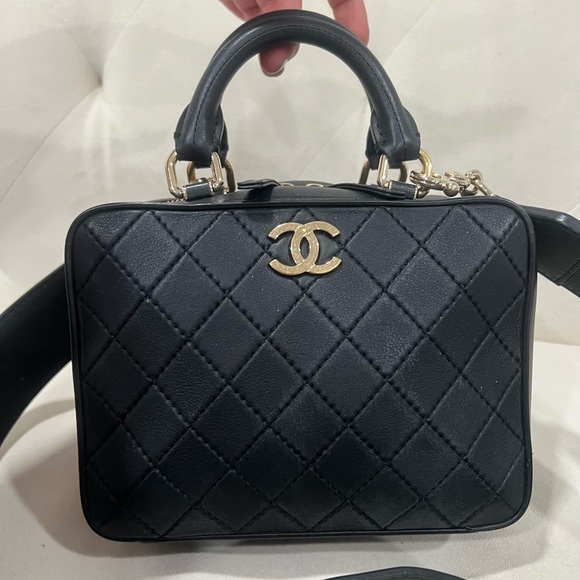 ❌SOLD ❌Chanel Black Leather Box double Zippy Bag - Picture 3 of 15